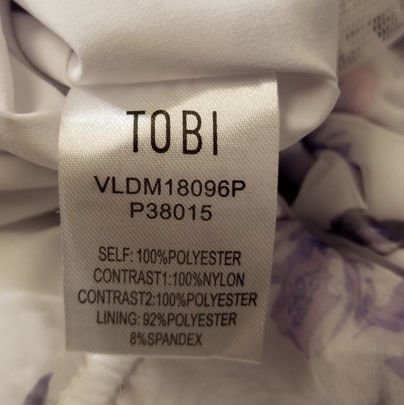 Tobi Dress Marion Off Shoulder Skater Floral - Picture 5 of 11